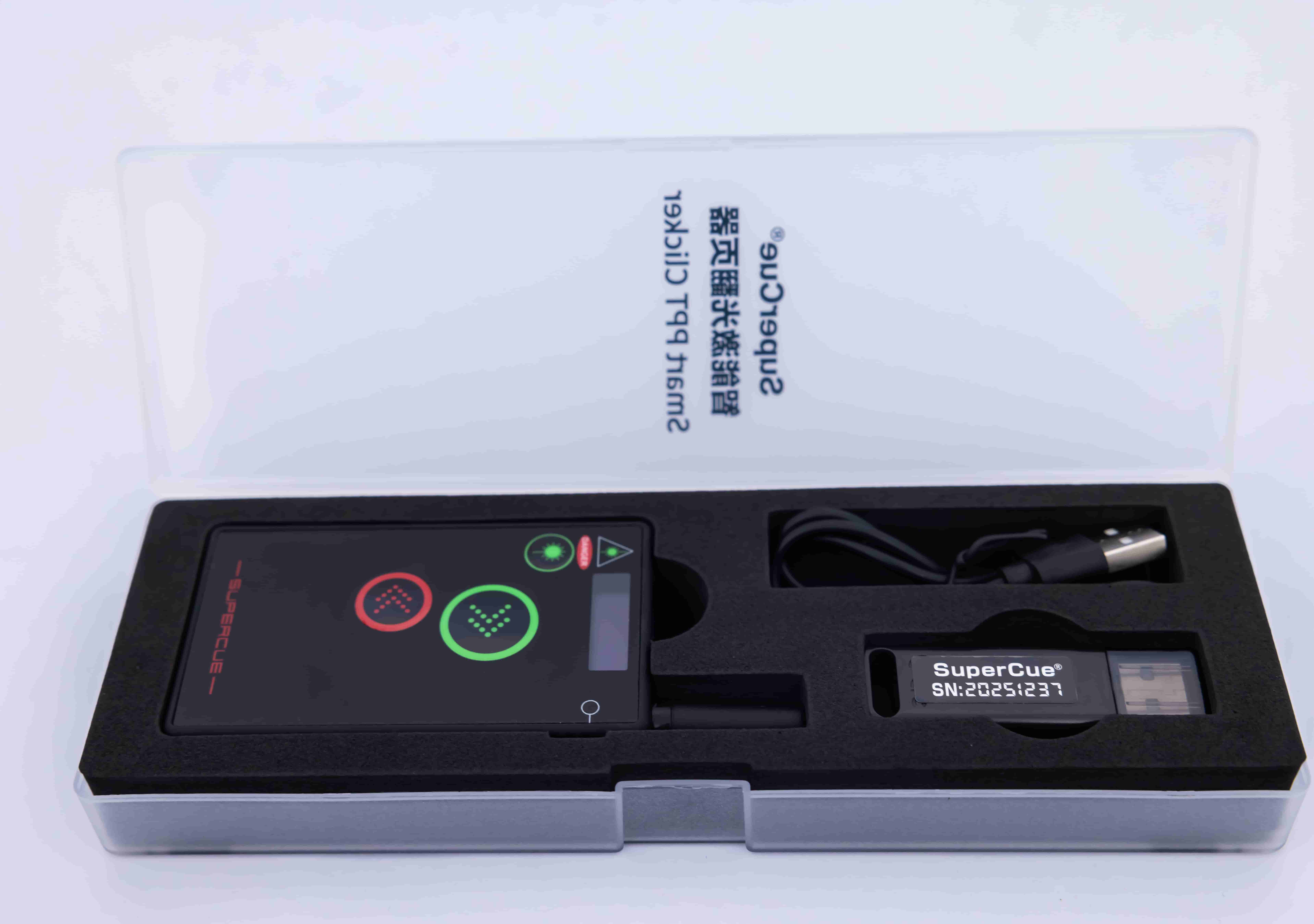SuperCue Mini翻页器手持效果图